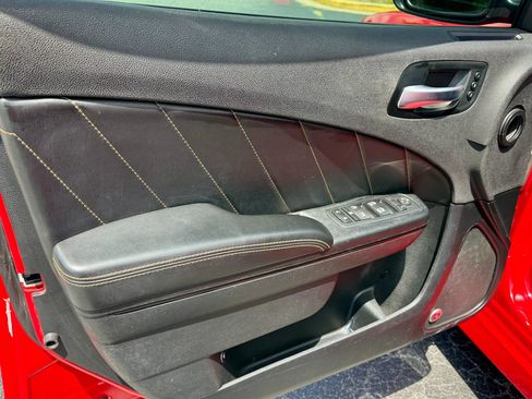 Used 2017 Dodge Charger R/T RWD image 11
