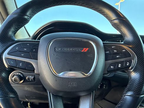 Used 2023 Dodge Durango SXT Launch Edition image 29