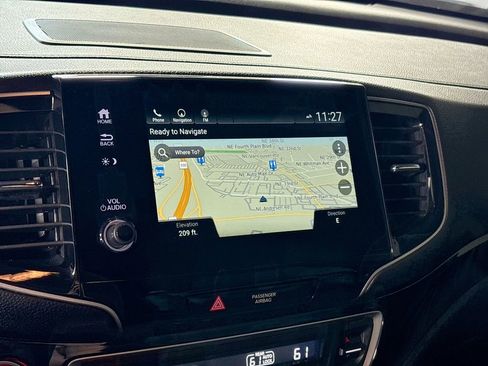 Used 2025 Honda Passport Black Edition image 16