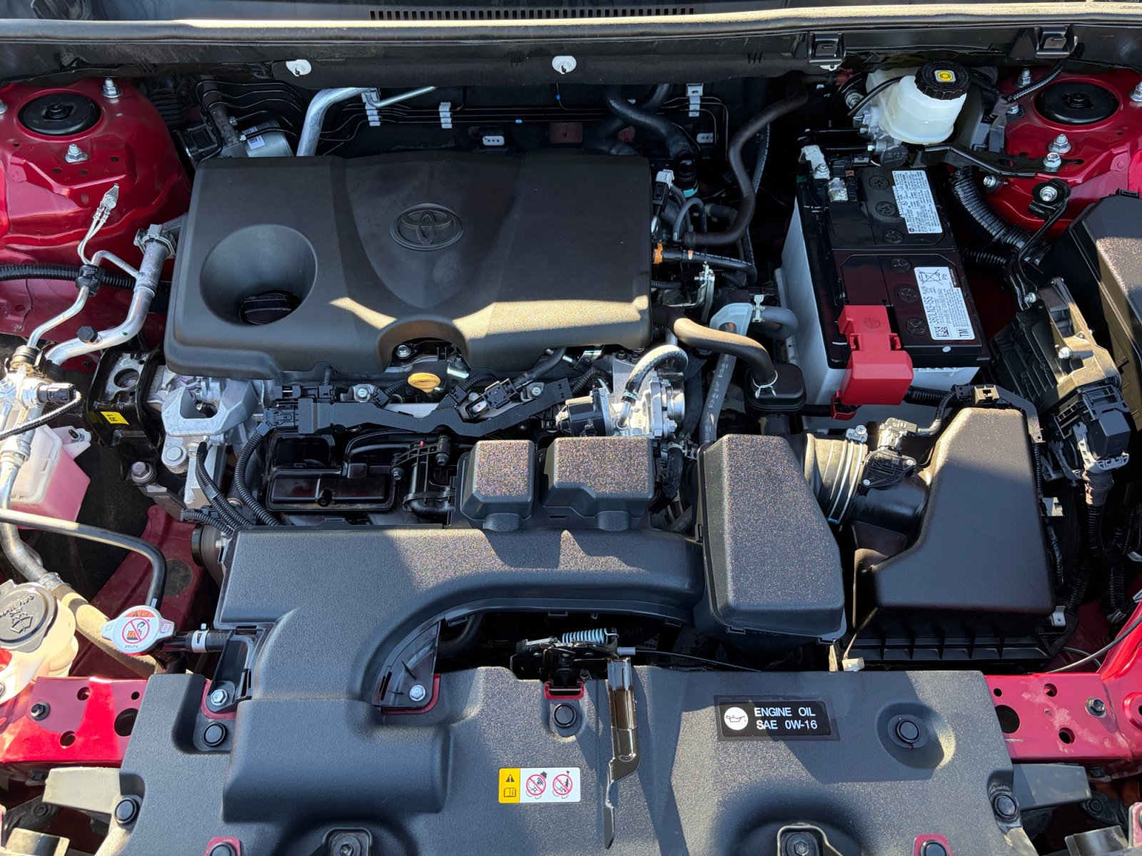 Used 2025 Toyota RAV4 LE AWD/4WD image 31
