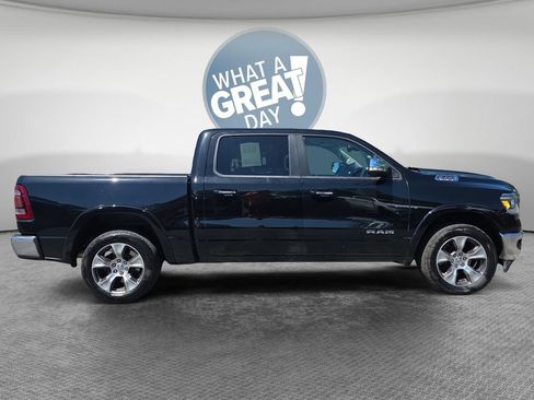 Used 2022 RAM 1500 Laramie AWD/4WD image 2