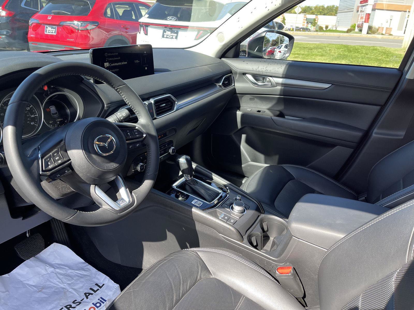 Used 2024 MAZDA CX-5 AWD 2.5 S w/ Preferred Package image 4