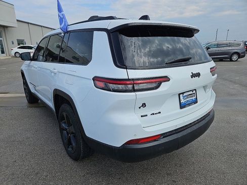 Used 2022 Jeep Grand Cherokee L Laredo AWD/4WD image 5
