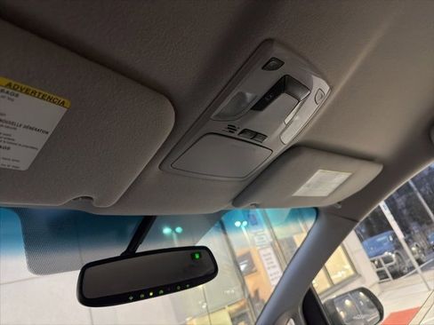 Used 2014 Toyota Sienna LE image 19