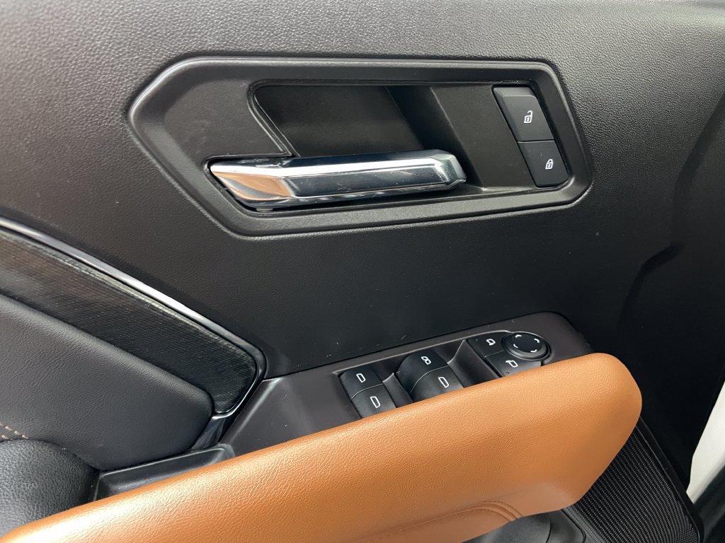 Certified 2024 GMC Canyon AT4 w/ Canyon Safety Plus Package AWD/4WD image 27