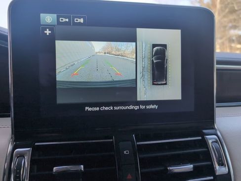 Used 2018 Lincoln Navigator Reserve w/ Technology Package image 32