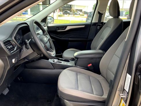 Used 2022 Ford Escape S image 7