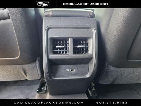 Certified 2023 Cadillac XT4 Sport FWD image 19