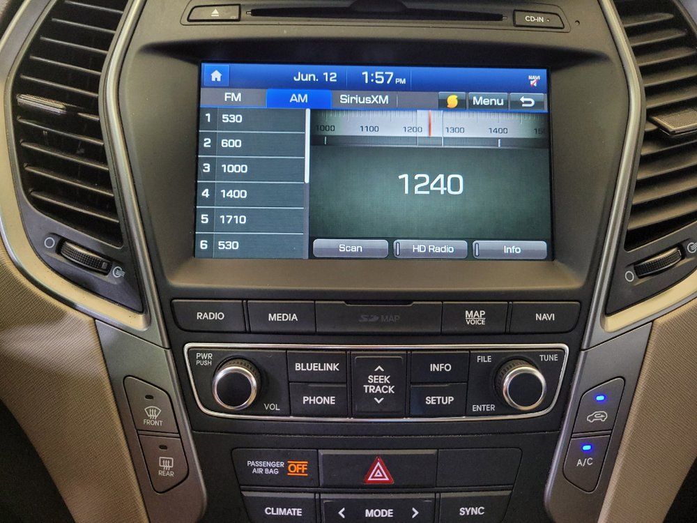 Used 2017 Hyundai Santa Fe Sport AWD/4WD image 25