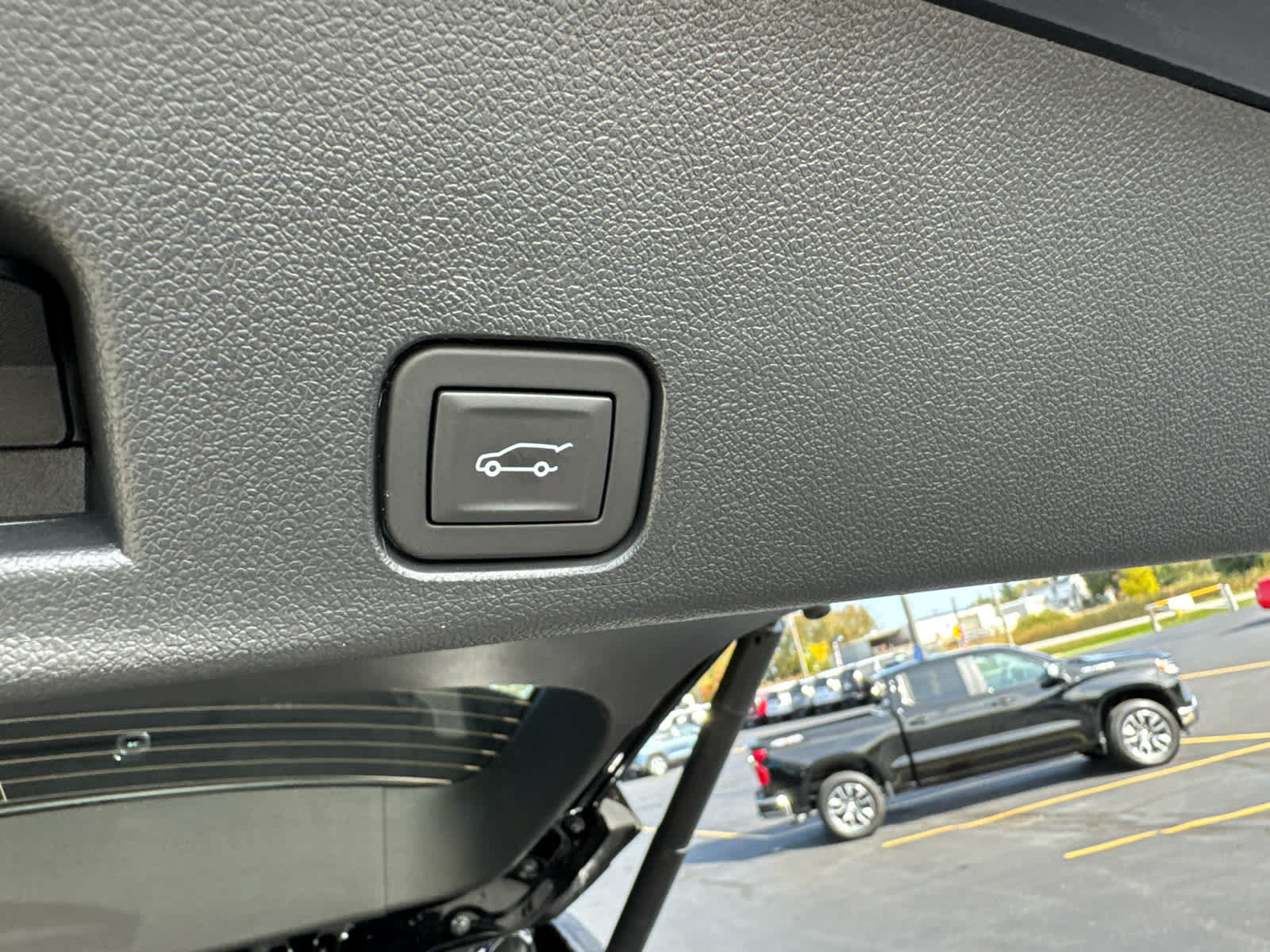 New 2027 Chevrolet Traverse RS AWD/4WD image 17