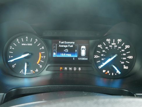 Used 2019 Ford Explorer XLT w/ Class III Trailer Tow Package AWD/4WD image 12