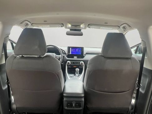 Used 2025 Toyota RAV4 XLE AWD/4WD image 28