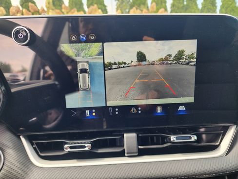 New 2026 Chevrolet Equinox LT w/ Convenience Package II image 34