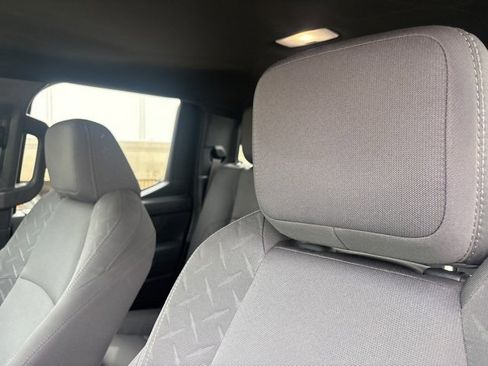 Used 2025 Toyota Tacoma SR image 9