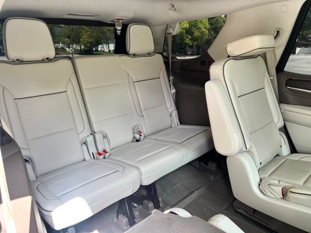 Used 2021 GMC Yukon Denali w/ Denali Premium Package AWD/4WD image 29