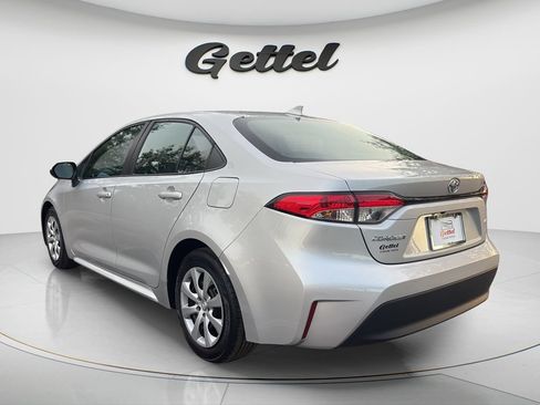 Used 2024 Toyota Corolla LE FWD image 7