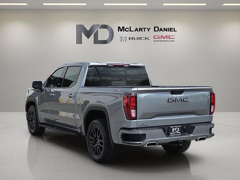 Used 2024 GMC Sierra 1500 Elevation w/ Elevation Premium Package AWD/4WD image 13