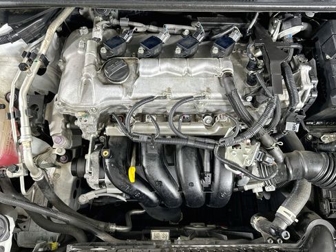 Used 2022 Toyota Corolla LE FWD image 31