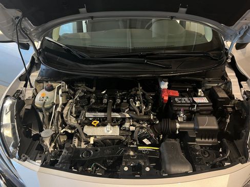 Used 2025 Nissan Versa SV image 31