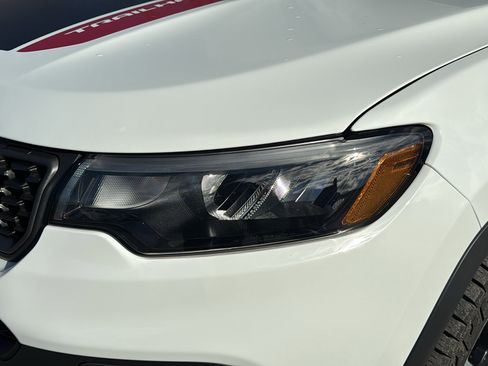 Certified 2024 Jeep Compass Trailhawk image 9