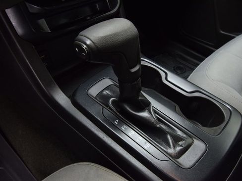 Used 2015 GMC Canyon 4x4 Extended Cab w/ Convenience Package image 25