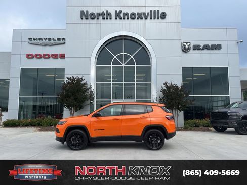 New 2026 Jeep Compass Latitude AWD/4WD image 2