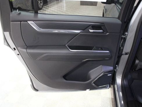 New 2026 GMC Acadia Elevation image 21