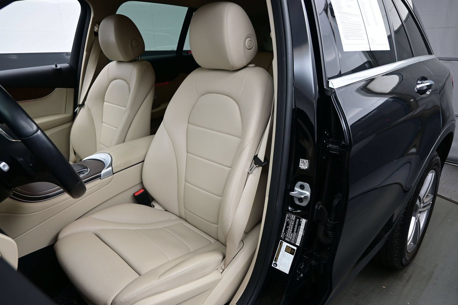 Used 2022 Mercedes-Benz GLC 300 4MATIC image 12