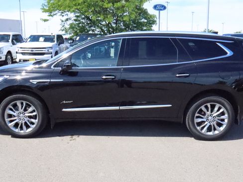 Certified 2024 Buick Enclave Avenir w/ Avenir Technology Package AWD/4WD image 4