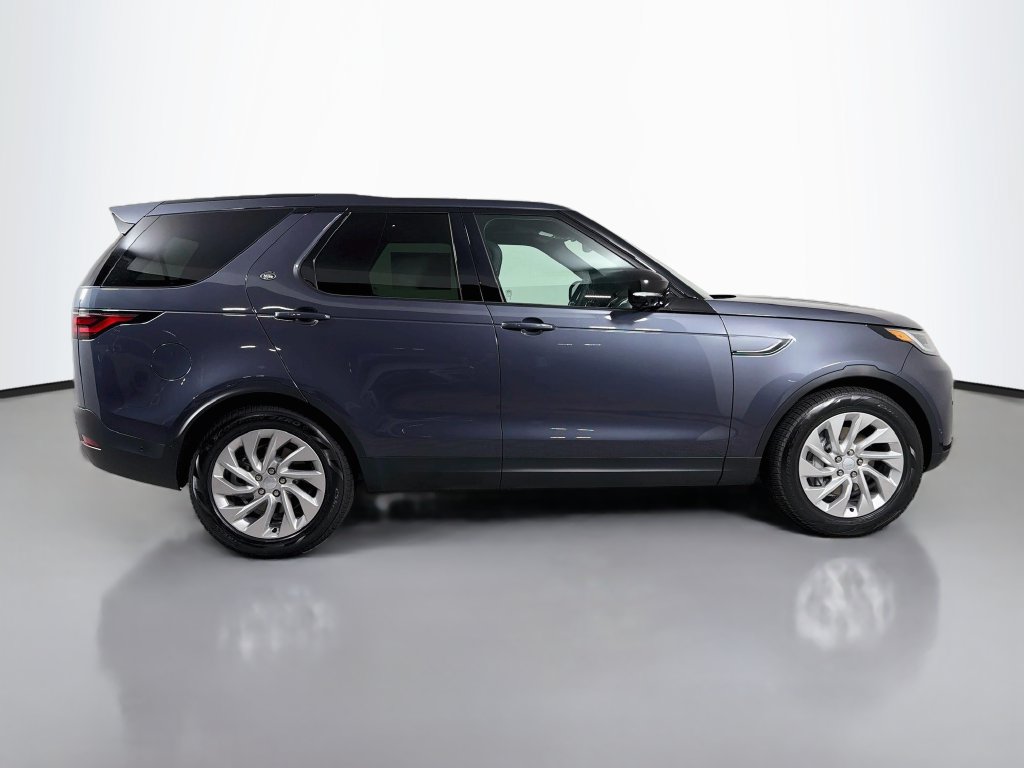New 2026 Land Rover Discovery S AWD/4WD image 4