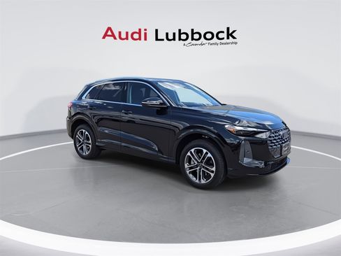 New 2025 Audi Q5 Premium image 2