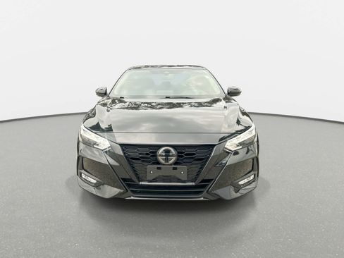 Used 2023 Nissan Sentra SR w/ Midnight Edition Package FWD image 3