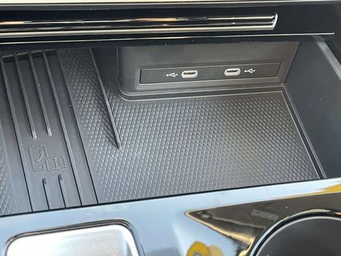 Certified 2026 Volkswagen Atlas SE w/ Panoramic Sunroof Package FWD image 29