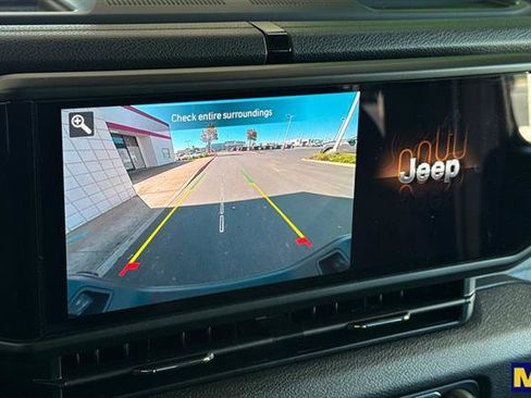 Used 2025 Jeep Gladiator Willys image 22