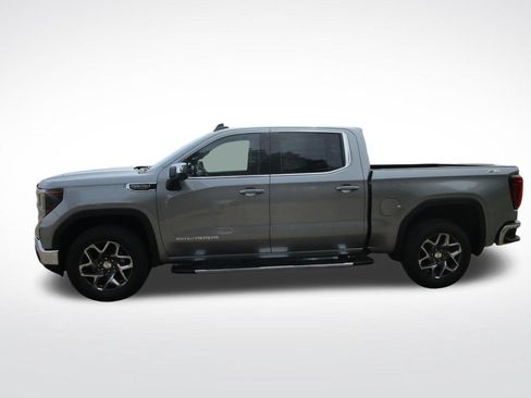 Used 2026 GMC Sierra 1500 SLE AWD/4WD image 3