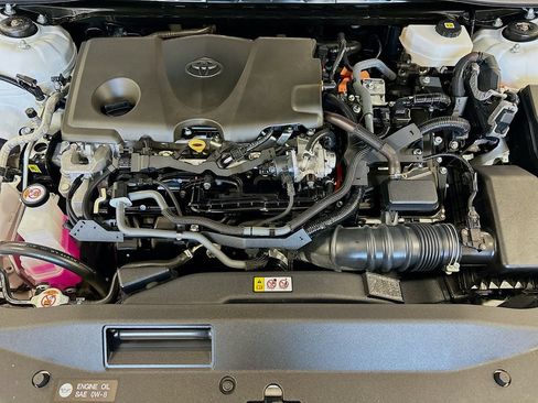 Used 2025 Toyota Camry LE FWD image 27
