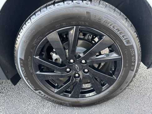 Used 2024 Chevrolet Equinox LS w/ LS Convenience Package image 11