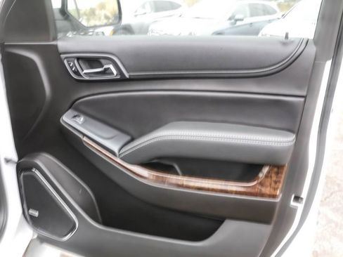 Used 2018 Chevrolet Tahoe LT w/ LT Signature Package image 37