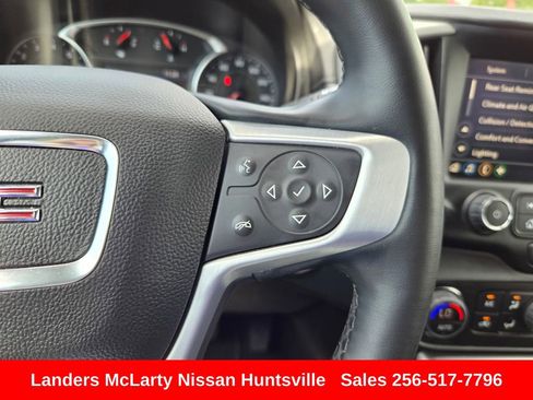 Used 2024 GMC Terrain SLT AWD/4WD image 26