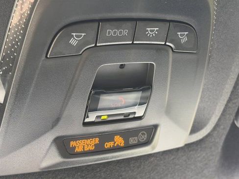 Used 2025 Toyota Corolla Cross AWD Hybrid image 18