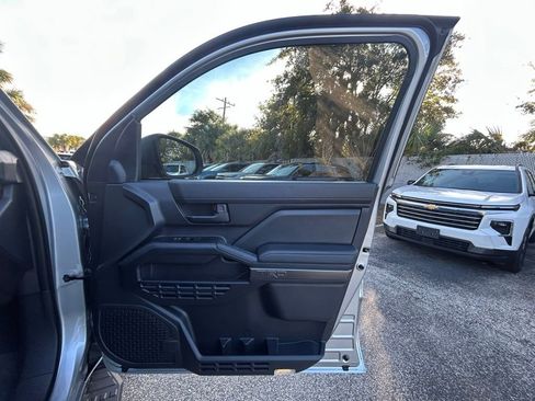 Used 2025 Toyota 4Runner TRD Off-Road Premium image 28