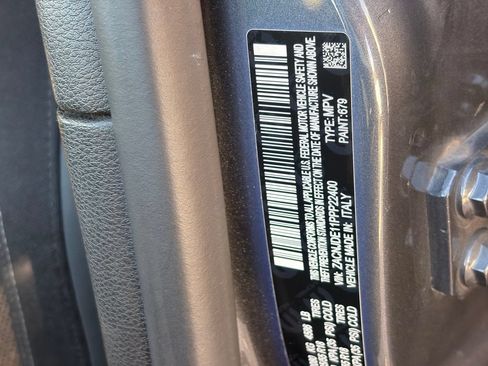 Used 2023 Jeep Renegade Altitude AWD/4WD image 10