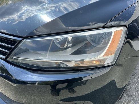 Used 2014 Volkswagen Jetta S image 9