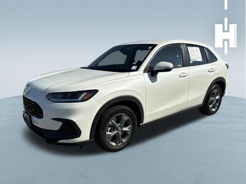 Used 2026 Honda HR-V LX image 3