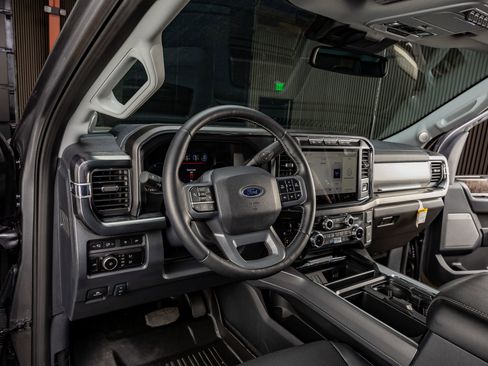 Used 2024 Ford F250 Lariat w/ Lariat Ultimate Package image 17