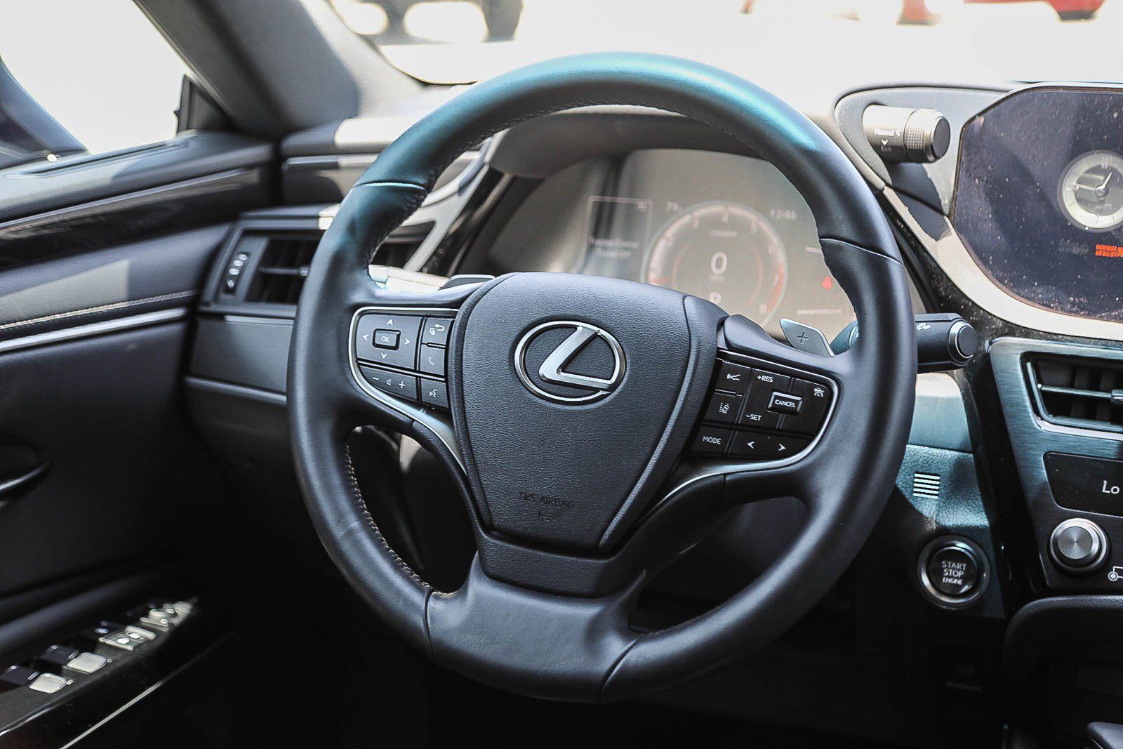 Used 2025 Lexus ES 350 FWD image 15
