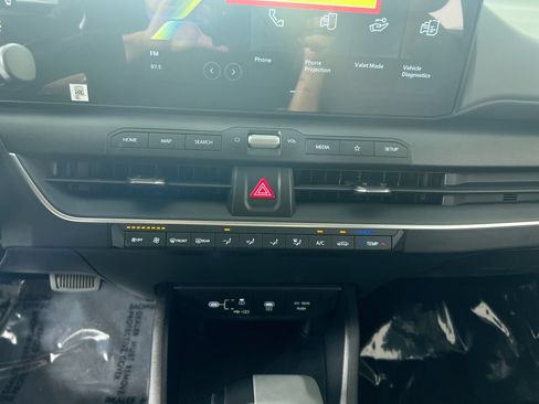 New 2026 Kia K4 FWD image 24