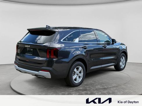 New 2026 Kia Sorento LX FWD image 5