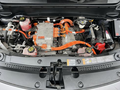 Used 2023 Chevrolet Bolt EUV LT image 26