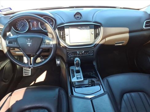 Used 2016 Maserati Ghibli image 12